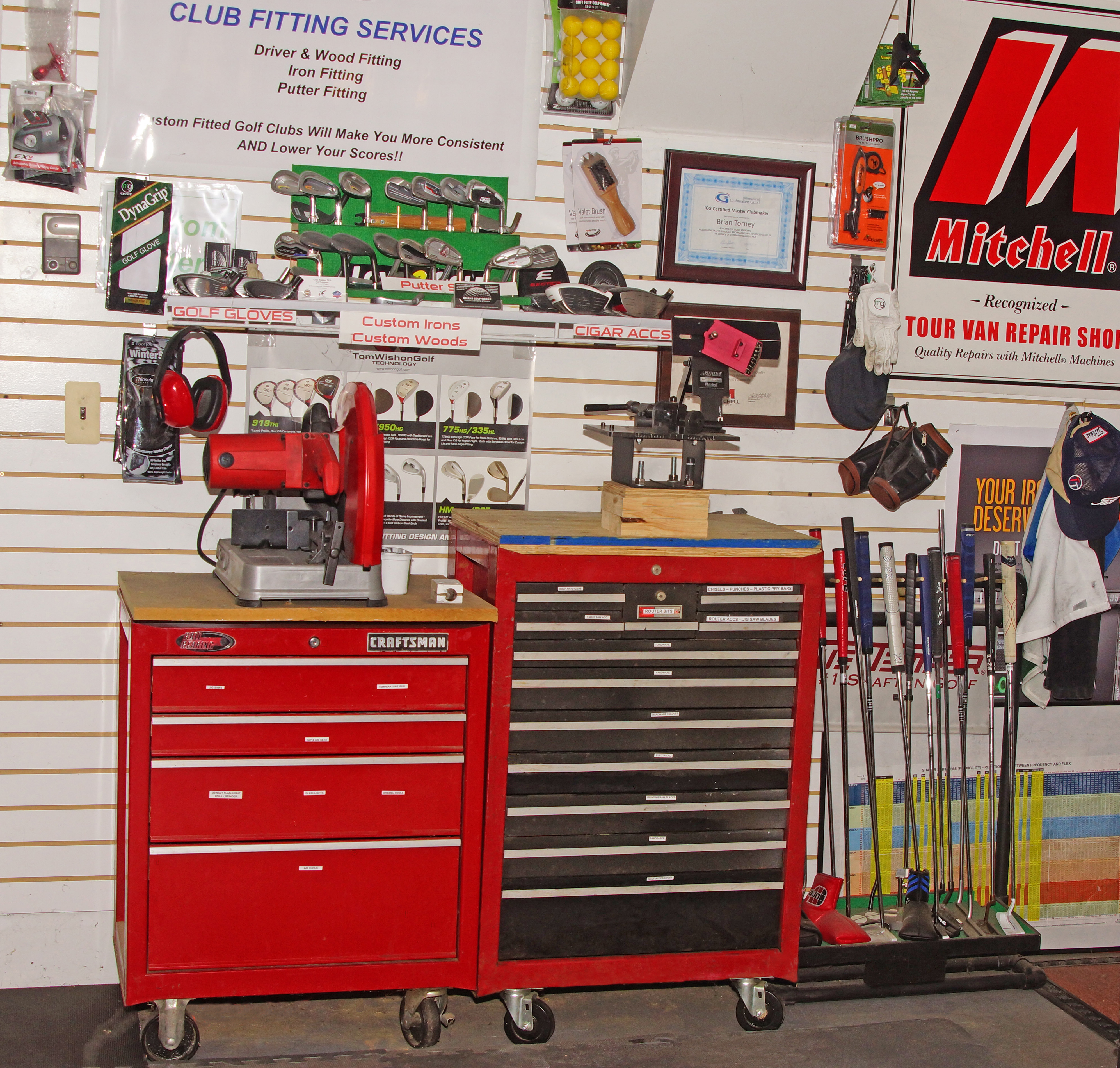 Putter-Grinder Station